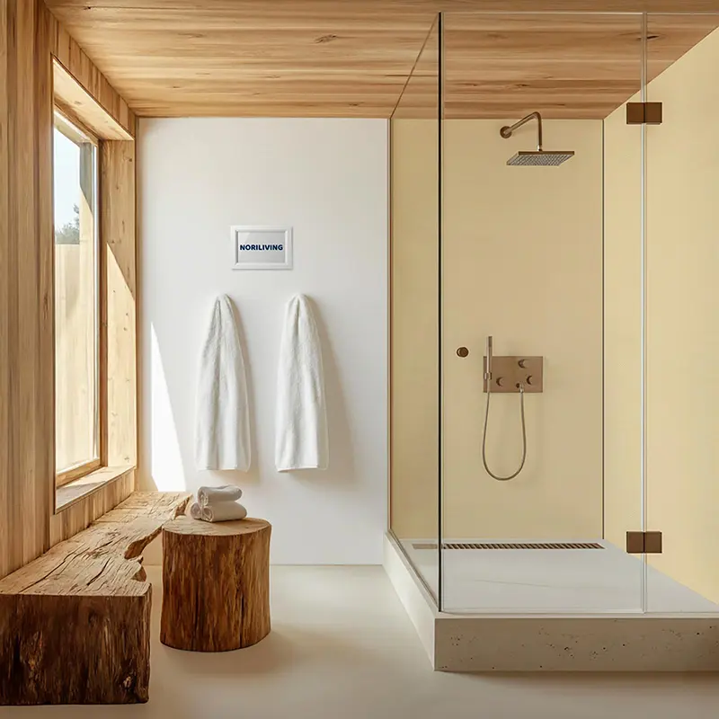 Dusche mit Glasabtrennung, Holzbank und Handtüchern