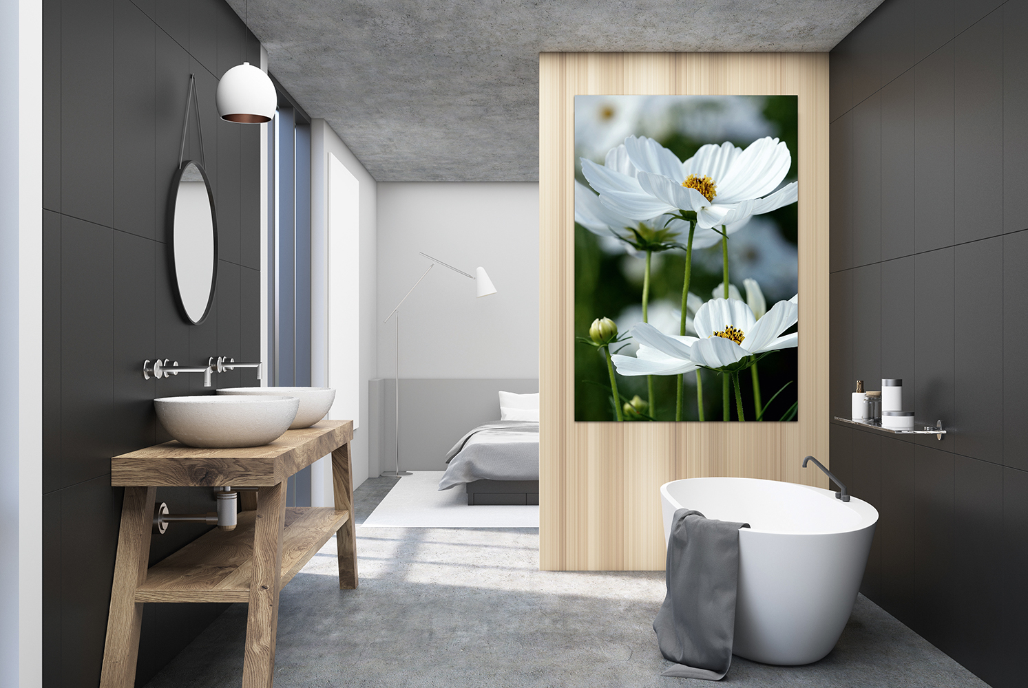 Elegantes Badezimmer mit freistehender Badewanne, Doppelwaschbecken aus Stein, großem Blumenbild an der Wand und moderner Dekoration